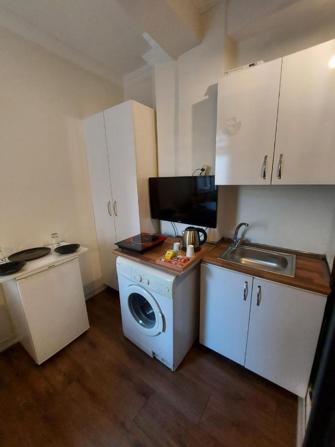 Mates Istiklal Suites Istanbul Exterior photo